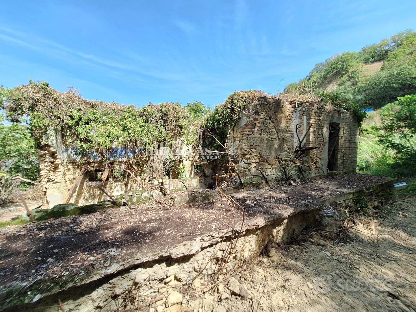 Casale / Rustico - Montefiore dell'Aso - Vista 5