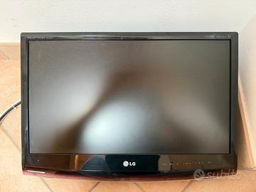 TV LG Flatron M2262D