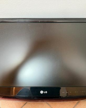 TV LG Flatron M2262D
