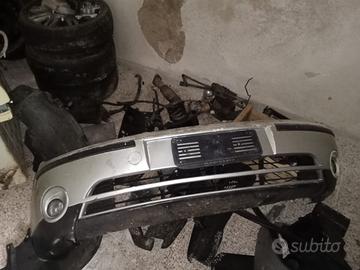 Paraurti anteriore Ford Mondeo Mk3 (2000–2007)