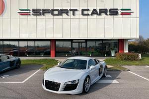 Audi R8 4.2 V8 FSI quattro