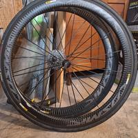 route bici da corsa carbonio