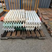 Termosifoni in ghisa d’epoca decorati – vari pezzi