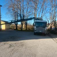 Camio scania 124 L km 79 568 anno 1999