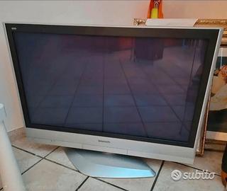 Panasonic Viera TH-42PV60E – Plasma 42" 
