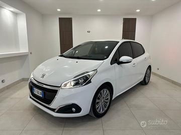 Peugeot 208 1.2 GPL