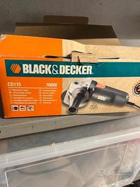 Smerigliatrice angolare Black & Decker CD115