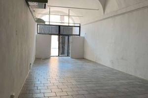 Immobile di 111 m² con 2 locali a Medicina