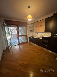 Mezzocammino bilocale con box auto