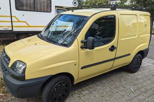  furgoncino  Fiat doblo 1,2 benzina anno 2001