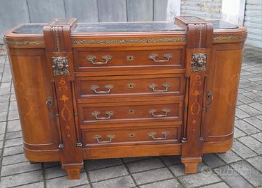 Credenza 