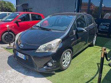 Toyota Yaris 1.5 75CV HYBRID,AUTOMATICA,RETRO,NAVI