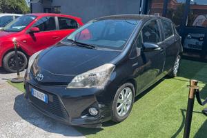 Toyota Yaris 1.5 75CV HYBRID,AUTOMATICA,RETRO,NAVI