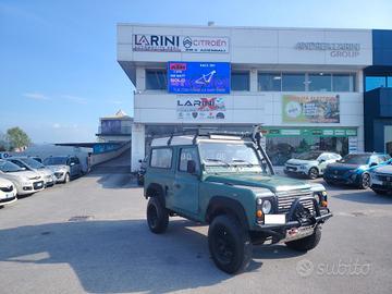Land Rover Defender 9.0 2.5 Td5 -AUTOCARRO