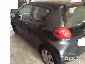 Ricambi toyota aygo 2008 1.0 i motore ok