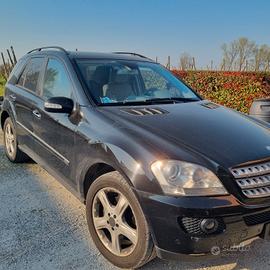 Suv Mercedes ML SPORT 280