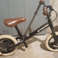 Bicicletta senza pedali