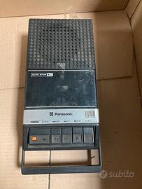 Radio registratore portatile con cassetti