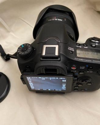 Fotocamera reflex Sony A 77 II con Lente 16-50 SSM