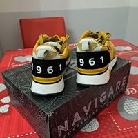 Scarpe uomo navigare