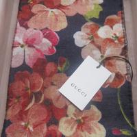 SCIARPA IN LANA GUCCI (NUOVA)