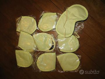 UNA mascherina copri occhi per dormire