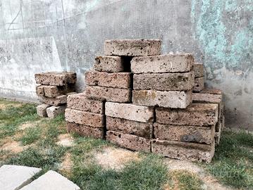 pietre in tufo per giardino 