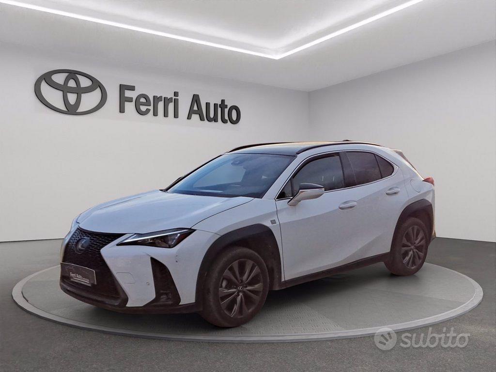 LEXUS UX
