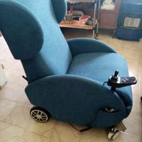 poltrona motorizzata con joystick
