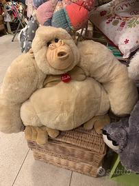 Gorilla della trudy molto grande