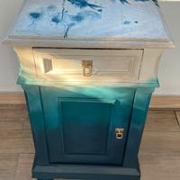 Comodino in stile marino