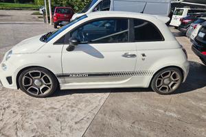 ABARTH 500 1.4 Turbo T-Jet Custom