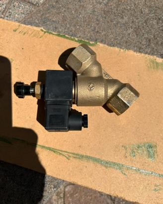 Elettrvalvola gas , 220 volt con riarmo manuale