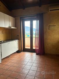 Appartamento arredato con posto auto