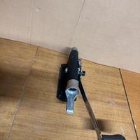 Cavatappi da muro automatico