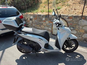 Honda Sh 350 anno 2025 euro 3500
