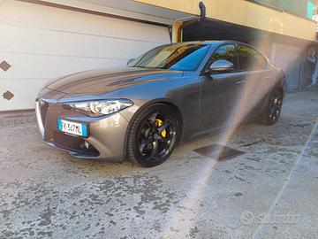 ALFA ROMEO Giulia (2016) - 2017