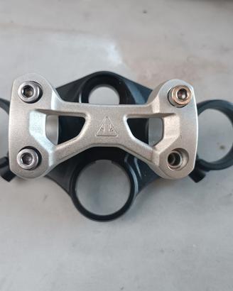piastra di sterzo superiore 765 Rs