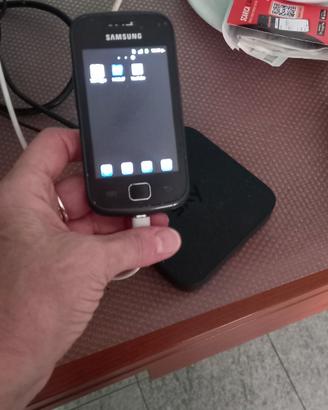 Samsung Galaxy Gio (GT-S5660)