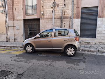TOYOTA YARIS 1.3 BENZINA, CAMBIO AUTOMATICO