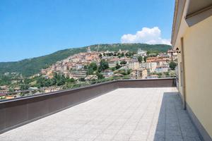 Grazioso attico su strada privata