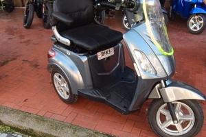 Motorino elettrico fatto solo 4 kilometri fino a c