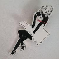 Orologio decorativo da parete con parti semoventi