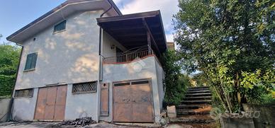 VILLA SINGOLA A ARPAISE