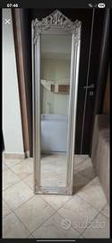 specchio con piede d'appoggio 