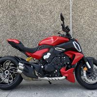 Ducati Diavel V4
