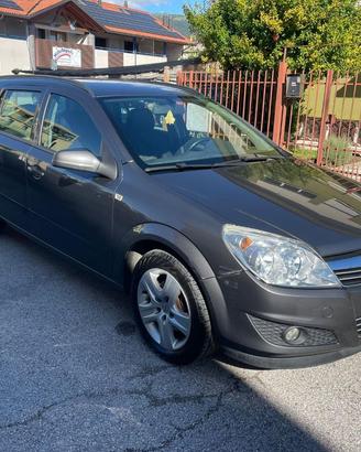 OPEL Astra 1.6 BENZINA Station Wagon Enjoy