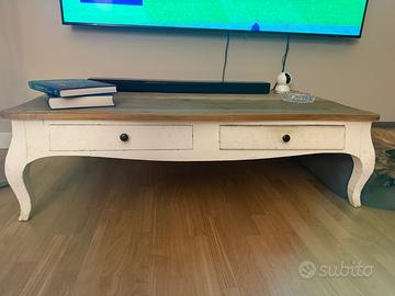 Tavolo stile provenzale