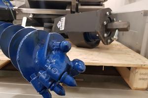 Trivella per Mini Escavatore Completa di Attacco