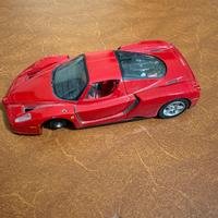 Modellino Ferrari rossa